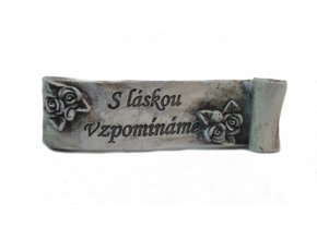 Pergamen s nápisem S láskou vzpomínáme