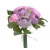Kytice umělých růžových a fialových květin