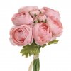 Růžové umělé květiny do vázy