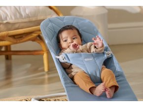 Lehátko Babybjorn Bouncer Bliss Blue Petal Woven