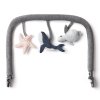 ERGOBABY EVOLVE hračka na lehátko - Ocean wonders - Charchoal grey