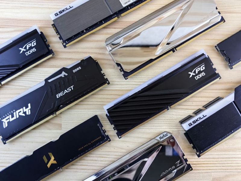 DDR4 vs. DDR5 paměti: Vyplatí se připlácet za novější generaci RAM?