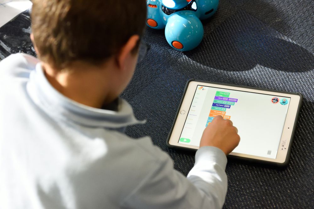 Repasovaný notebook vs. tablet do školy a na doma: Co je lepší volba?