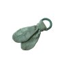Hryzátko mušelínové zelené – samostatné hryzátko s látkovými uškami