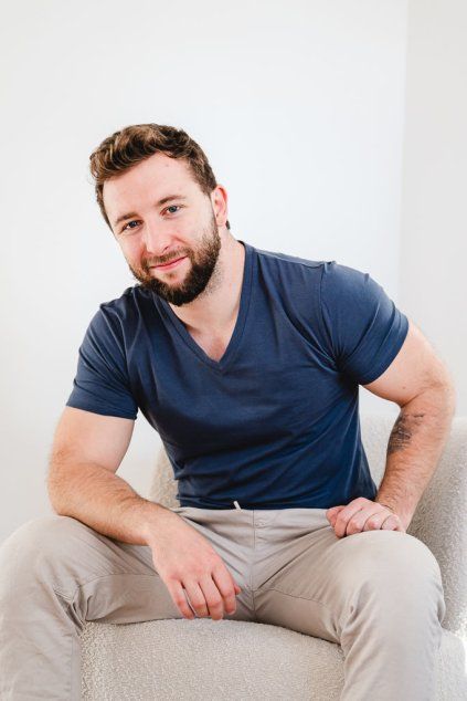 Pánské tričko BASIC "V" dark grey (Velikost XL)