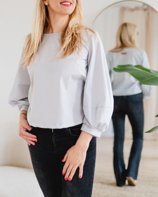 🤍 Módní kousek, který udělá dojem. Tunika z bavlněného popelínu s výraznými balónovými rukávy je tu pro všechny, kdo...