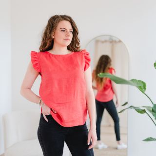 Lněná tunika s volánky, Vaše nejoblíbenější 🖤 #tunika #leto #letniobleceni #moda #modaprozeny #ceskamoda #prozeny #maller...