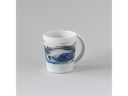 Hrneček z porcelánu