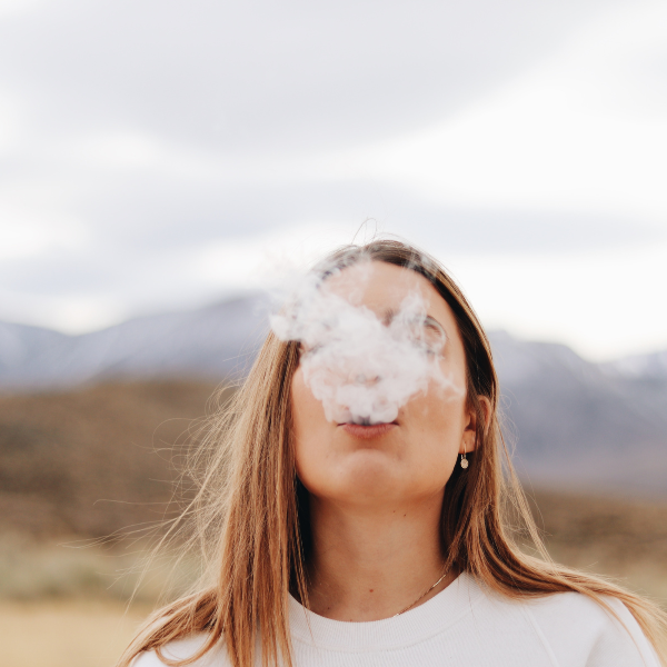 JAK SE ZBAVIT ZÁPACHU CIGARET Z AUTA NEBO MÍSTOSTI?