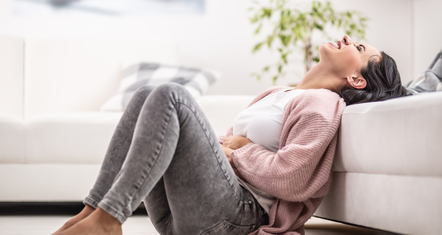 Premenstruační syndrom (PMS): Co to je, proč se to děje a jak s ním bojovat?