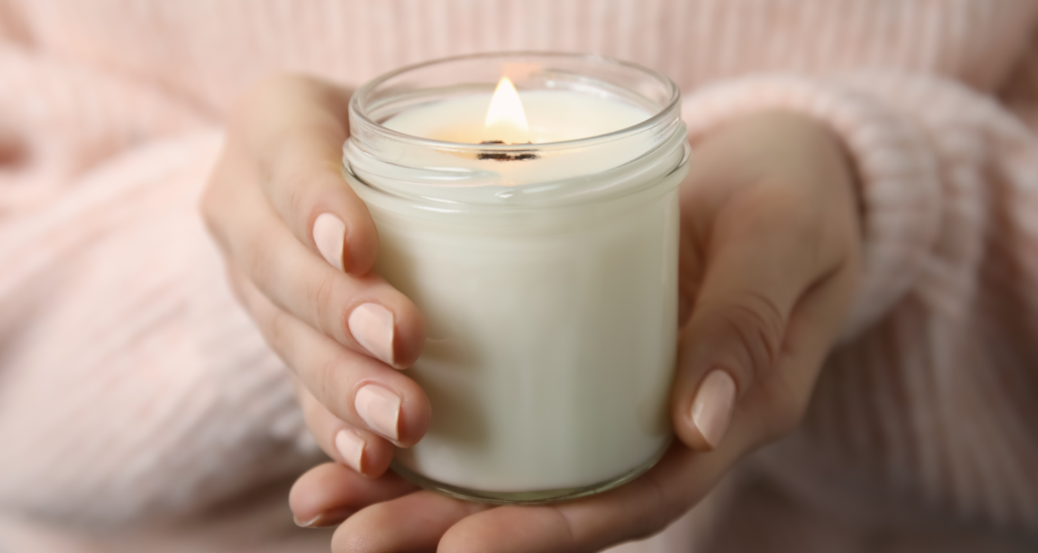 Návod na péči o svíčky s dřevěným knotem: Krásné světlo s opatrností