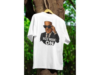 mockup of an oversized tee hanging from a tree m39840 (6)