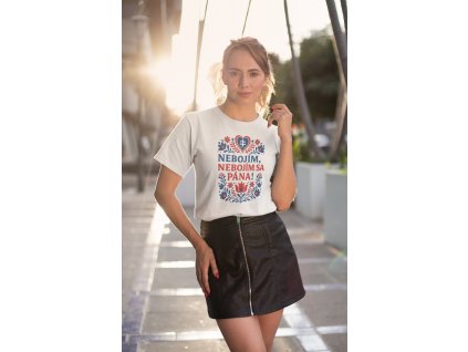 mockup of a stylish woman wearing a t shirt at sunset 26650