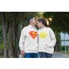 pullover hoodie mockup of a couple kissing at the park 30756