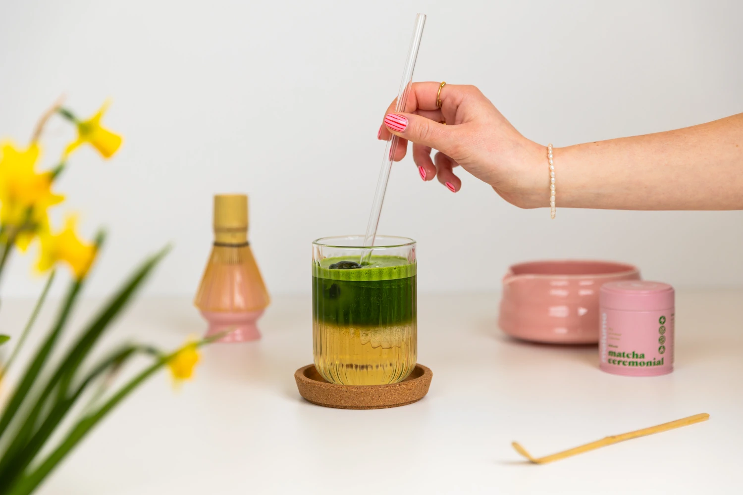 Jak připravit ginger matcha tonic - hotový nápoj
