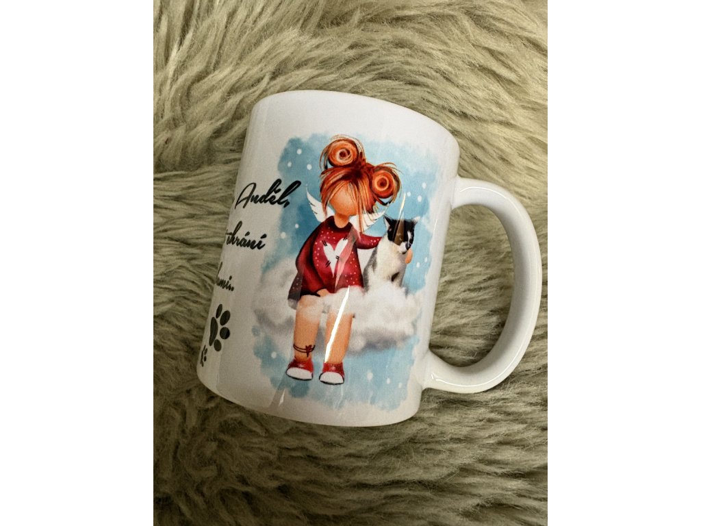 Hrnek "Kočka tě chrání tlapkami"