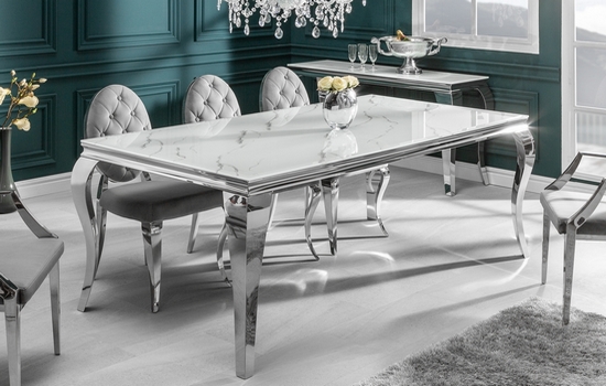 Kvalita a design: Moderný nábytok s prvkami baroka