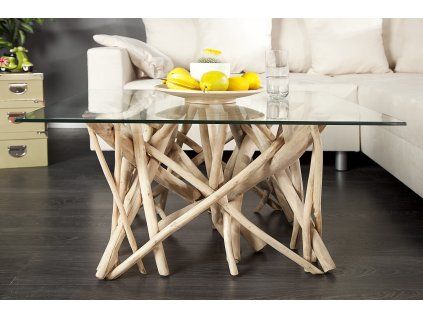 Designový konferenční stolek v interiéru