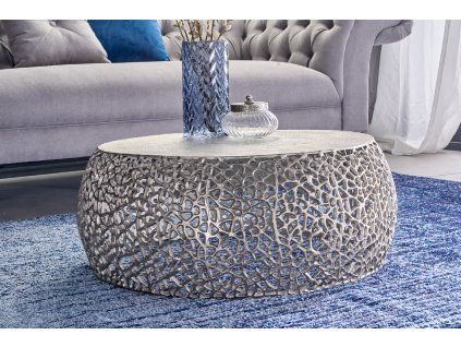 Designový konferenční stolek v interiéru