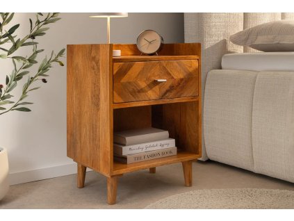 Stylový dřevěný noční stolek