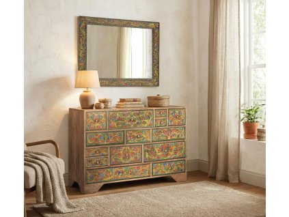 Designová komoda orientálního stylu v interiéru