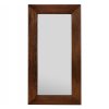 Masivní dřevěné zrcadlo z mahagonu v sytě hnědé barvě s originální kresbou