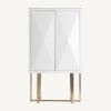 Skleněná skříň Brujo 91cm v bílé barvě s kovovou podstavou zlaté barvy unikátního designu