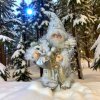 vanocni-dekorace-santa-claus-stribrny-v-kabatu--30-cm-