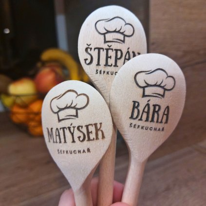 vařečka s vlastním jménem