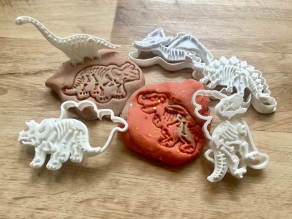 Dino kostry (sada vykrajovátek)