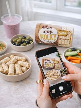 Snack, co má smysl 🤍 Mini rolky z čočky = lehké, křupavé a plné proteinu 💪 Ideální ke svačině, do práce nebo jen tak k...