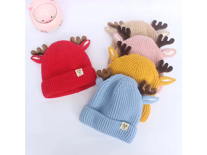 Roztomilá dětská čepice s parůžky