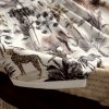 Krásné body s krátkým rukávem a kraťásky s motivem safari