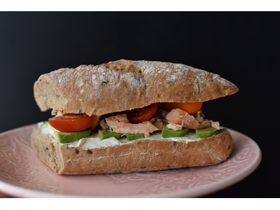 Panini s avokádem a lososem