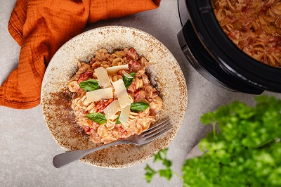 Těstoviny s fetou a rajčaty