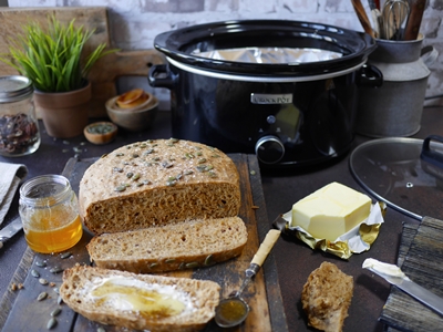 Celozrnný semienkový chlieb