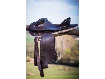 Kožené westernové sedlo bez hrušky