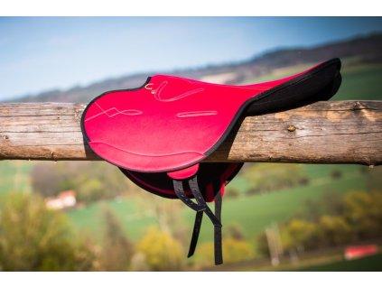 Dostihove sedlo synteticke 3kg 2904201915303942507