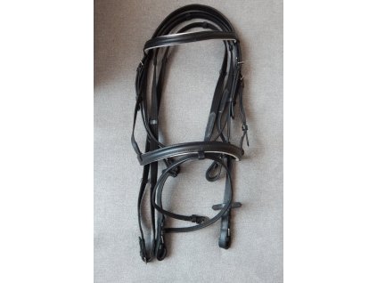 Kozena uzdecka vcetne otezi se stribrnym podlozenim 1805202315580794809