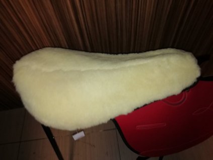 Potah na posedlí dostihového sedla - umělý beránek  šedá barva