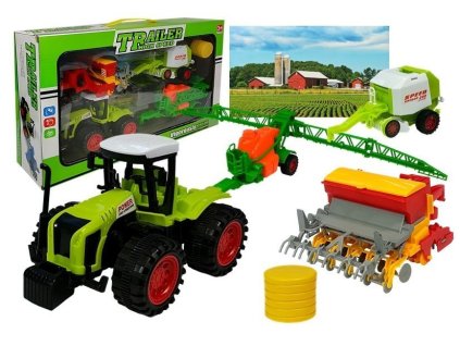 Traktor se třemi přívěsy pěstování plodin zelený