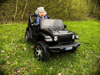 Elektrické autíčko Jeep Wrangler Rubicon 4x4 černé