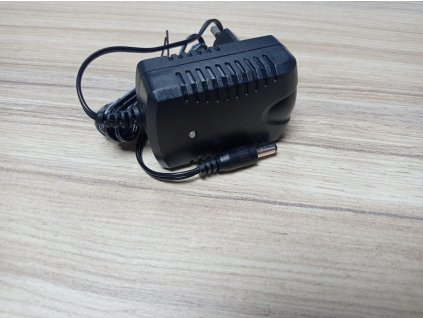 nabíječka na elektrická vozítka (2)