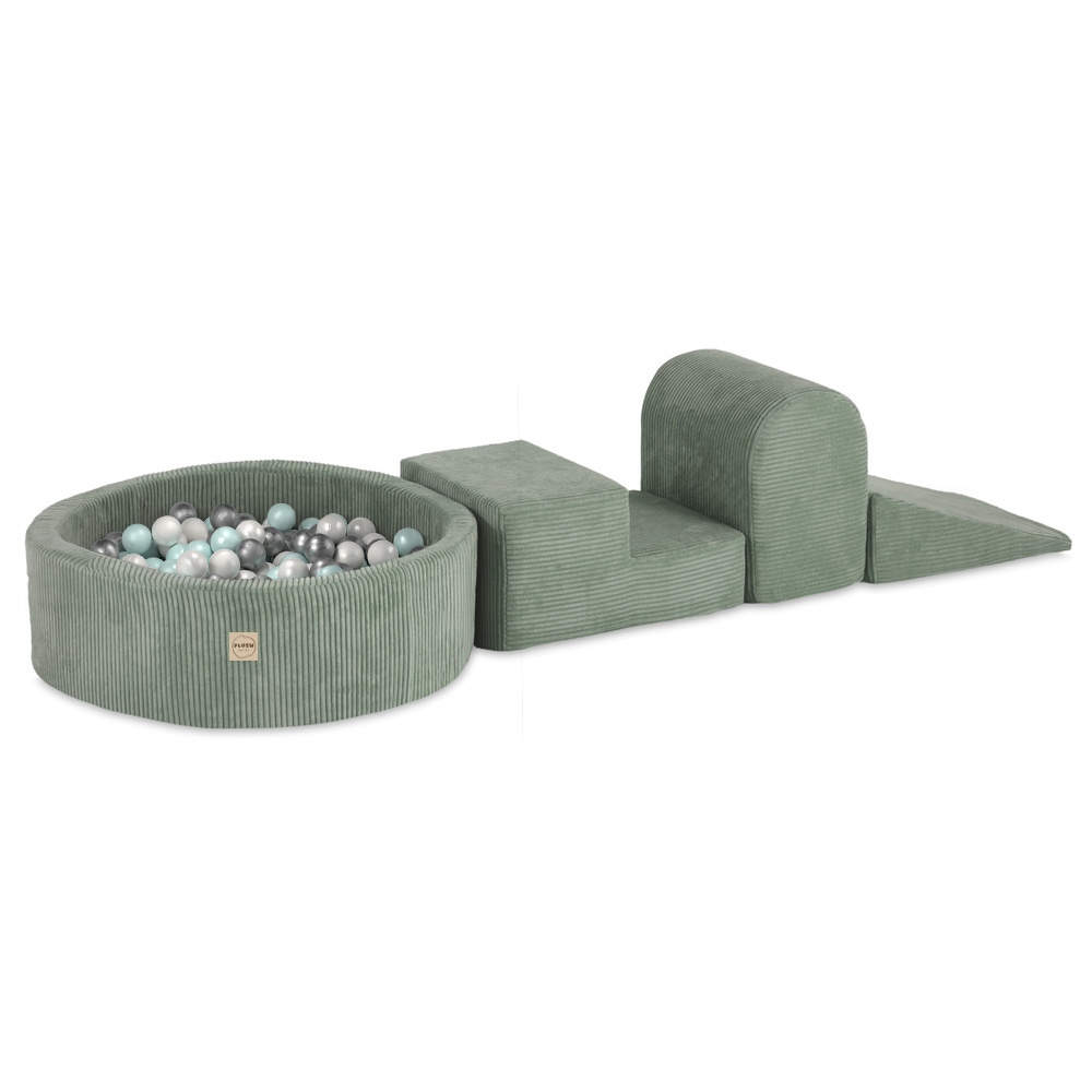 PLUSH NEST Zelená hrací sestava s bazénem (3 prvky + suchý bazén Ø 90 × 30 cm) a 200 míčky