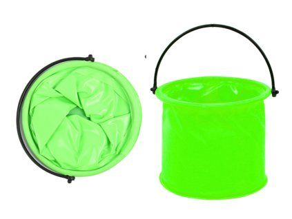 Secchiello pieghevole per acqua verde