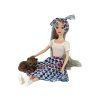 Bambola per bambini Emily con capelli grigi e gattino sulla altalena