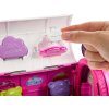 Papusa pilot Barbie Extra Fly Minis cu avion curcubeu roz