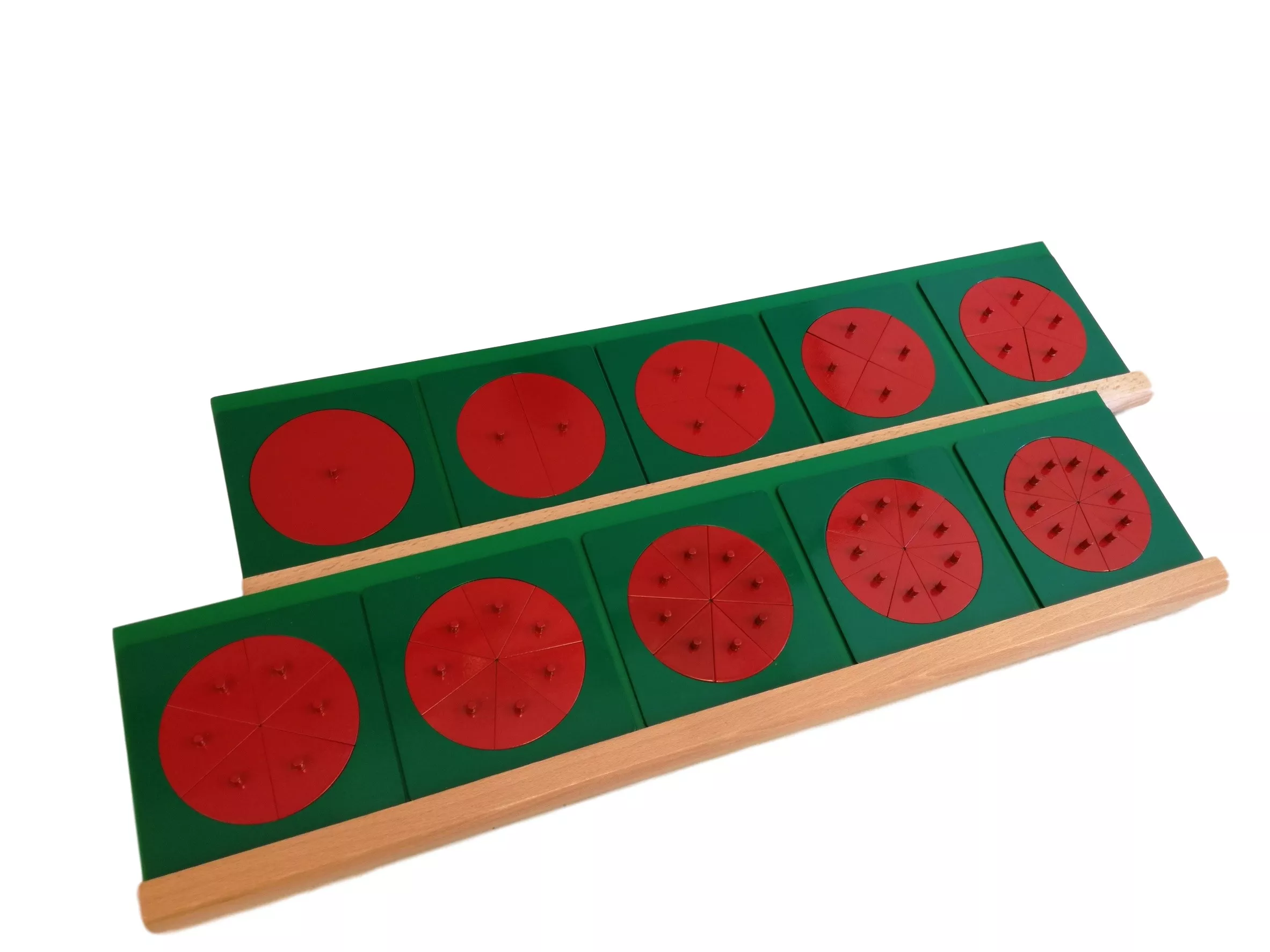 Moyo Montessori Kovinski krogi s podstavkom