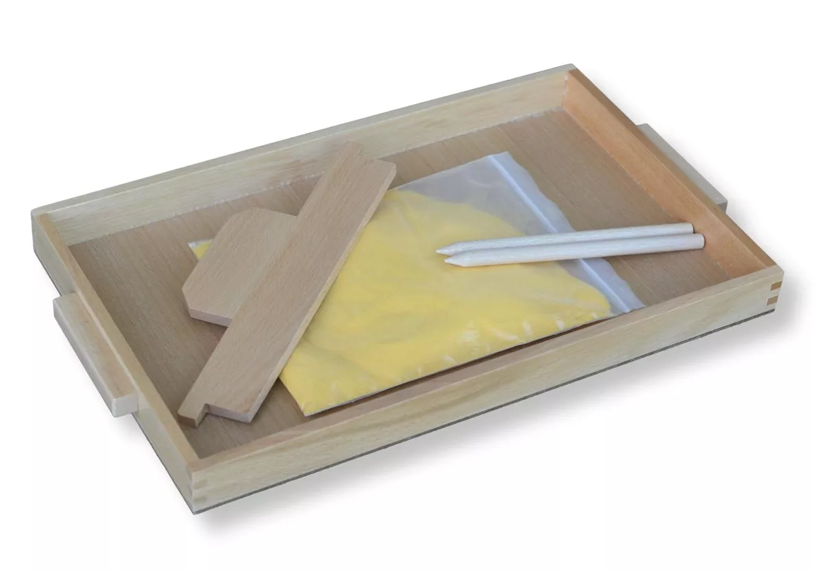 Moyo Montessori Pladenj s peskom