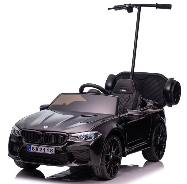 Avto na akumulator BMW M5 lakiran črn z vodilno palico